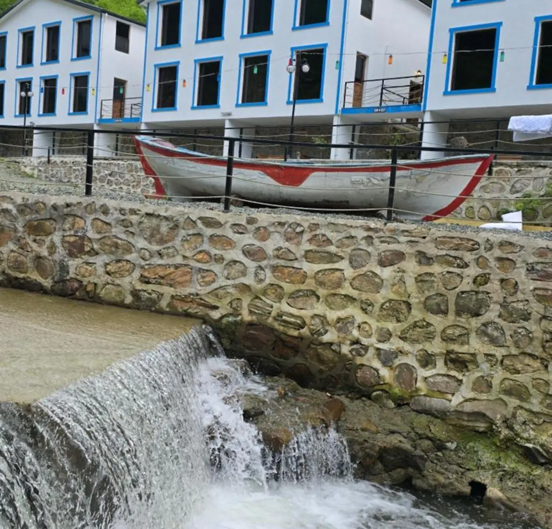 Hotel Muradland منتجع الوادي الأخضر Trabzon